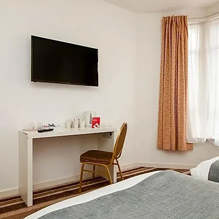 Hotel Commercial