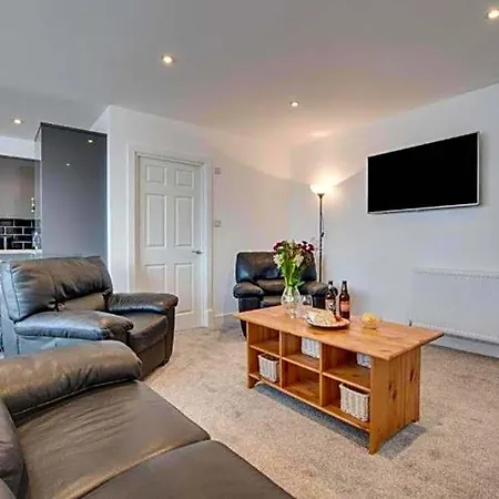 Commercial Hotel 3*